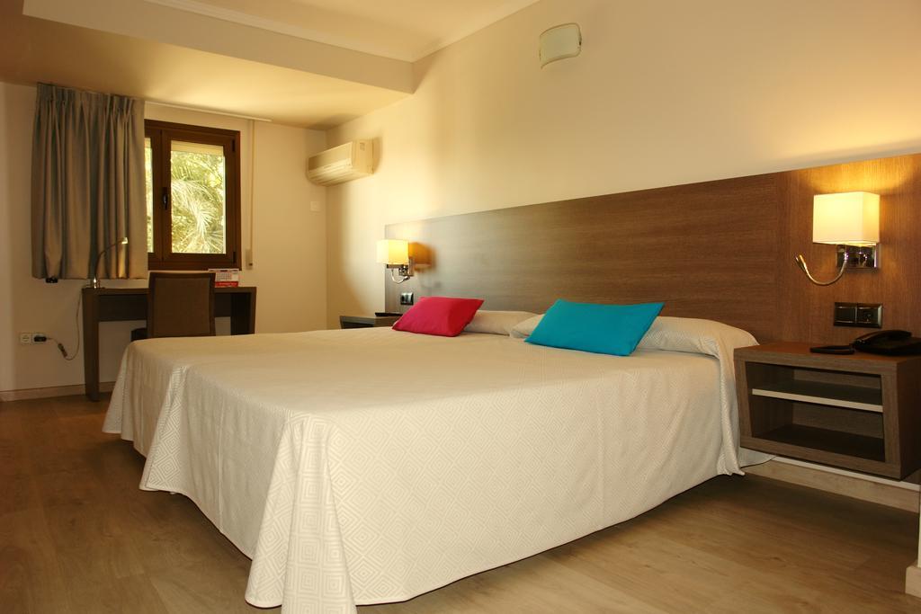 Hotel Avenida Plaza Alzira Pokój zdjęcie