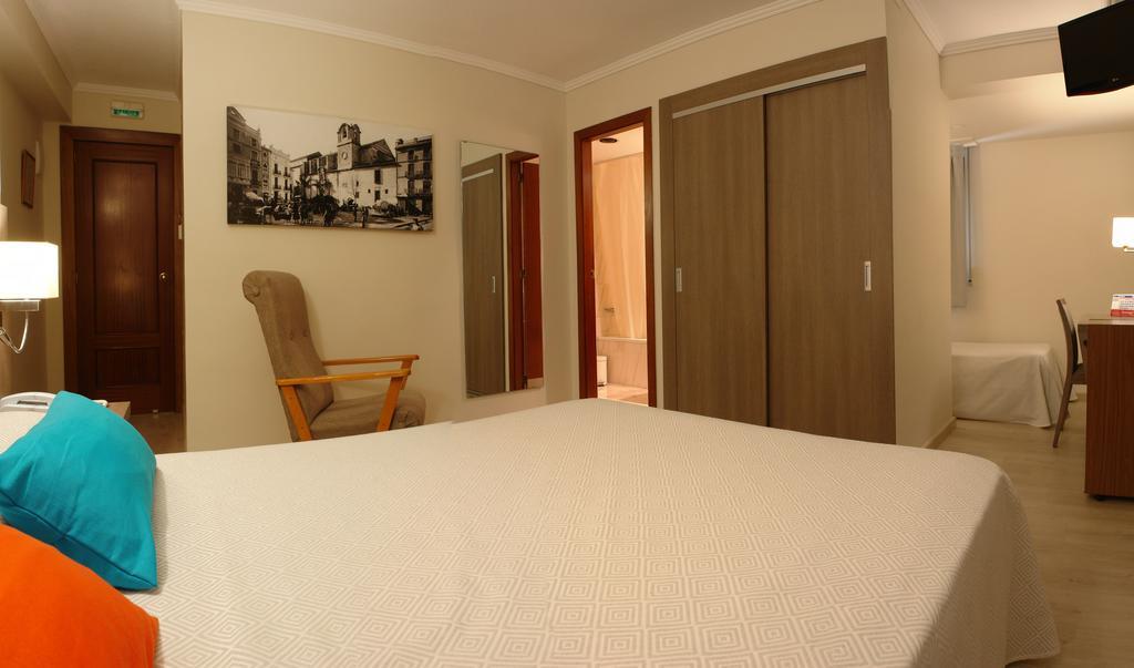 Hotel Avenida Plaza Alzira Pokój zdjęcie
