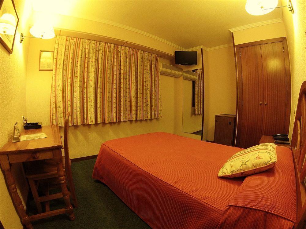 Hotel Avenida Plaza Alzira Zewnętrze zdjęcie