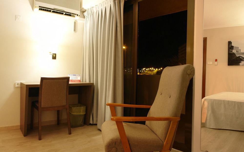 Hotel Avenida Plaza Alzira Zewnętrze zdjęcie